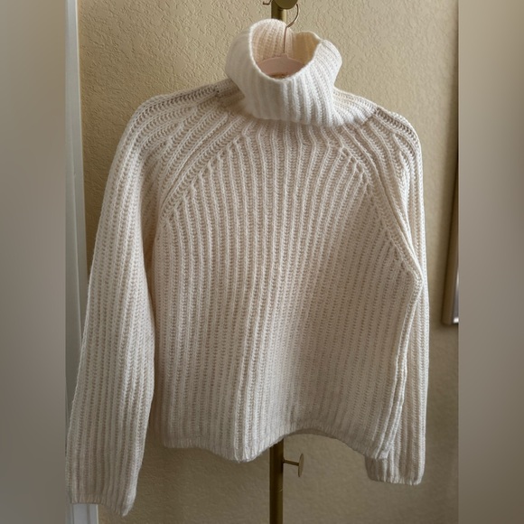 kate spade Sweaters - Kate Spade Alpaca-Blend Ribbed Turtleneck Sweater / Ivory / Size Small